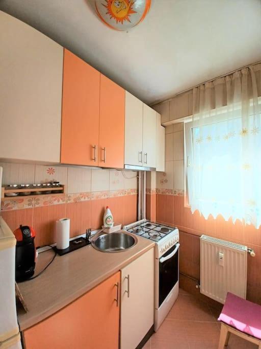 Garsoniera Linistita Zona Vitan Букурещ Екстериор снимка