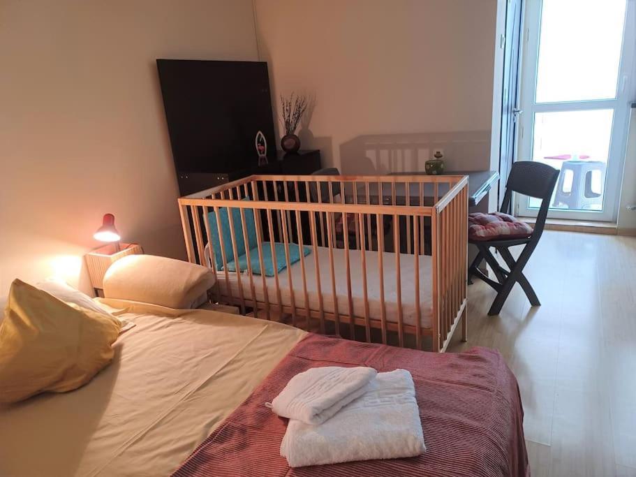 Garsoniera Linistita Zona Vitan Букурещ Екстериор снимка